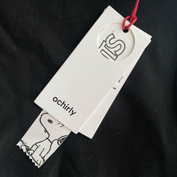 Ochirly x peanuts black turtleneck sweater with one shoulder bare size medium - Picture 15 of 15